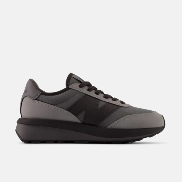 New Balance 370