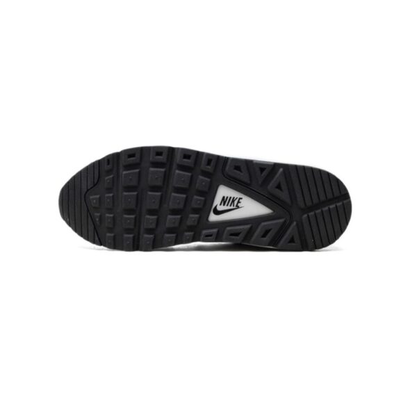Air Max Command