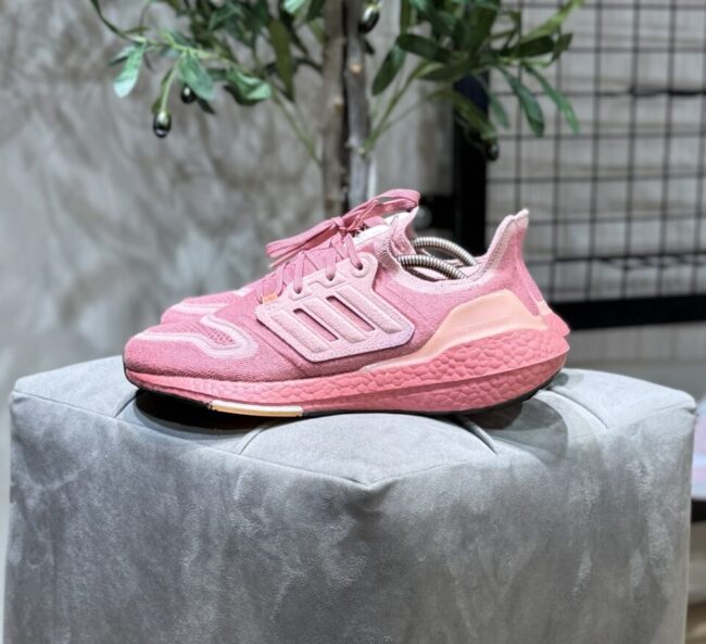 Adidas Ultraboost 22
