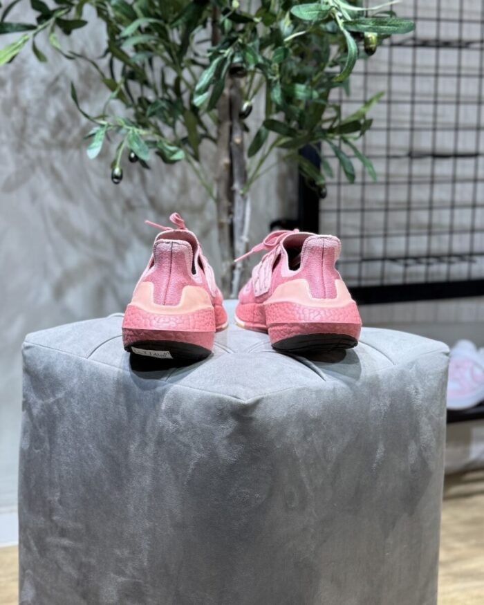 Adidas Ultraboost 22