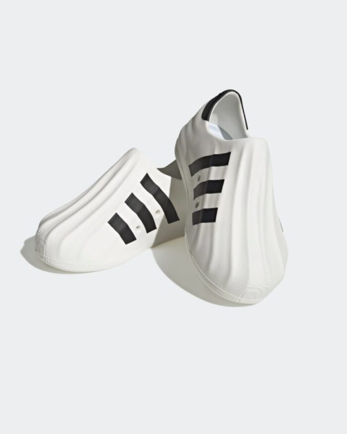 Adifom Superstar