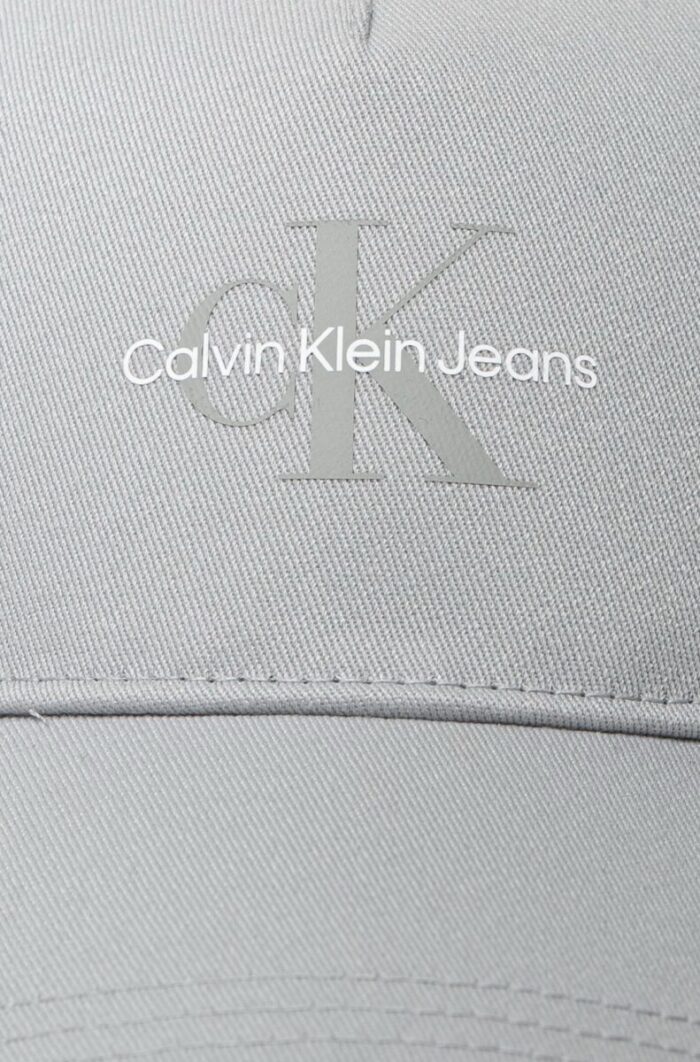 Calvin Klein Jeans