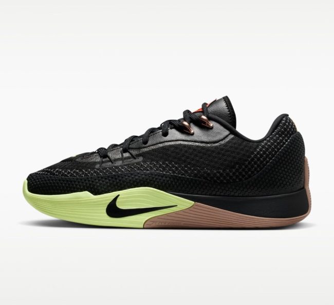 Nike S.T.Flare